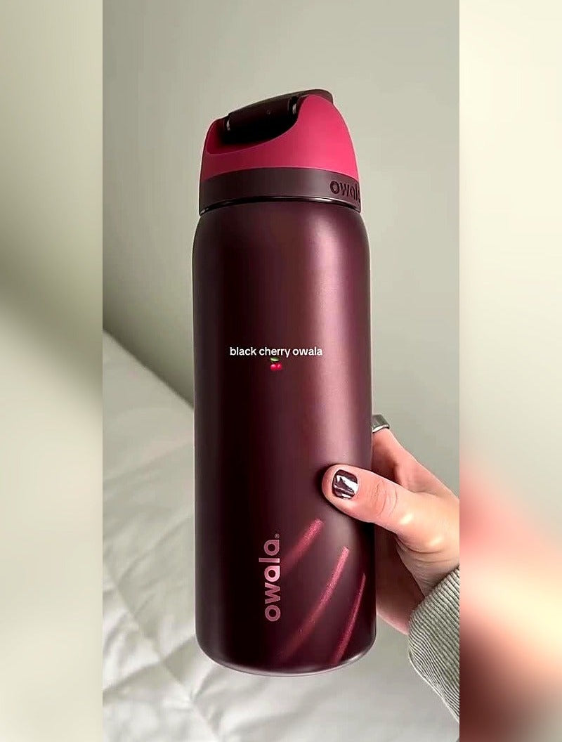 Owala FreeSip 24oz — Black Cherry 🍒